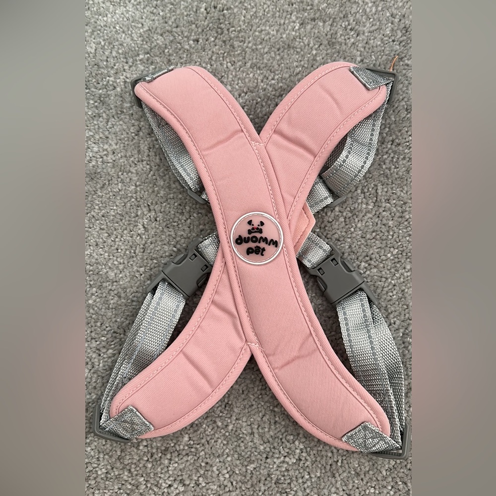 Pink color dog harness size M easy to wear harness